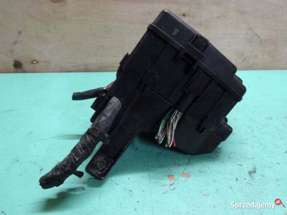 TOYOTA YARIS II LIFT 13 B 09r skrzynka osobowe świętokrzyskie sprzedam