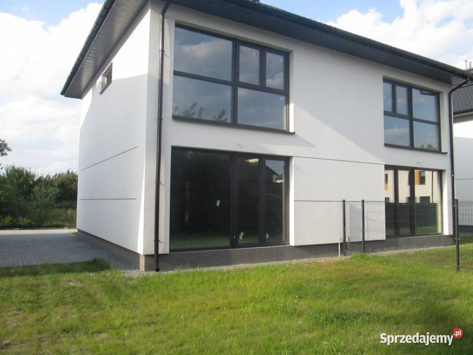 4 POKOJOWY DOM NA ZAMKNIĘTYM OSIEDLU Liczba pokoi 4