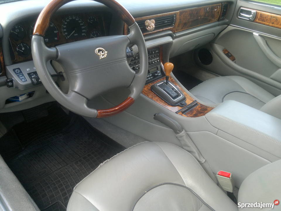 JAGUAR Daimler Double Six Sedan II 60 311 Zwoleń