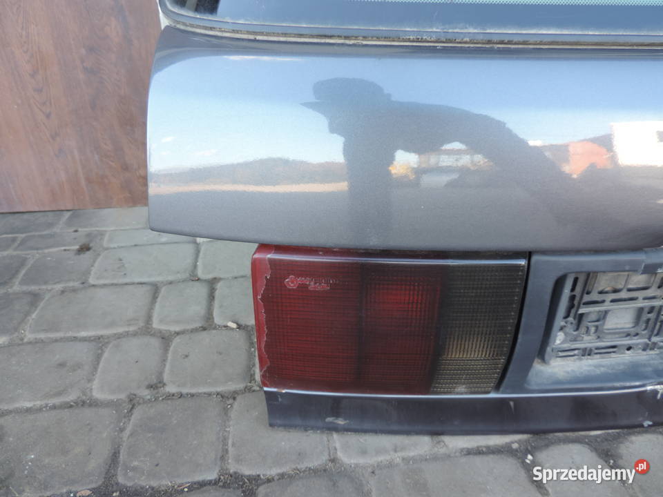 AUDI 80 B4 KOMBI KLAPA BAGAŻNIKA Rok produkcji 1993