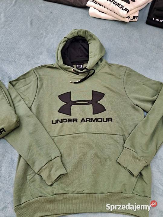 bluzy UNDER ARMOUR z kapturem i bez