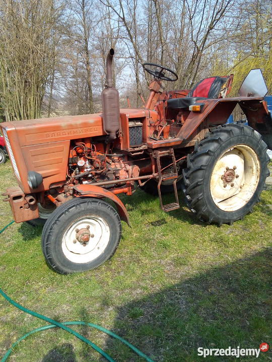 Władimirec T25 z pługami i bronami Piaski