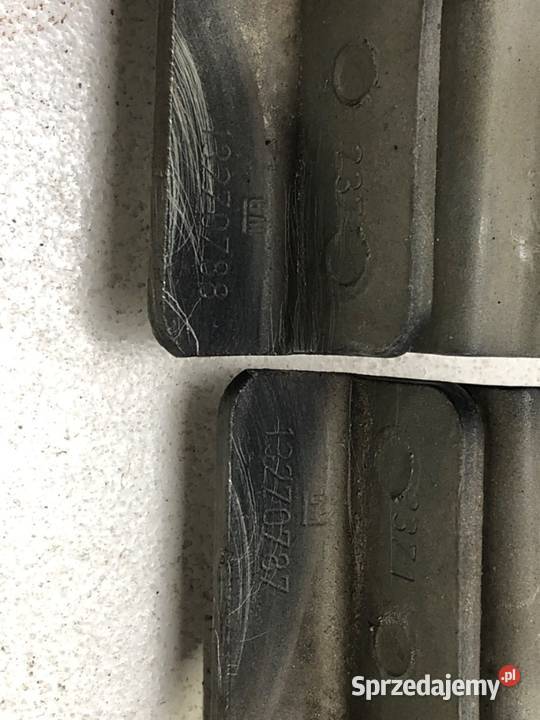 ZAWIASY MASKI KOMPLET OPEL ASTRA J Hatchback