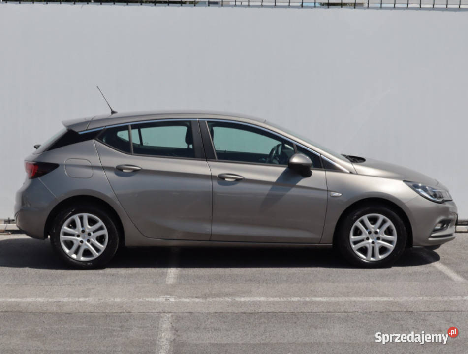 Opel Astra 14 T sprzedam