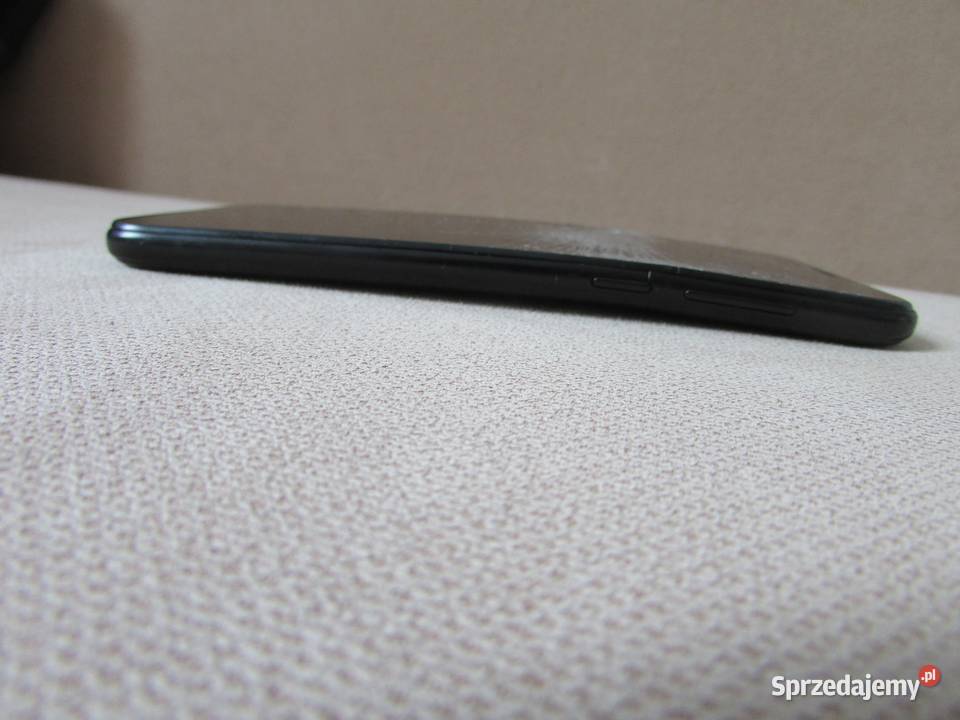 telefon Huawei Y5P uszkodzony na części