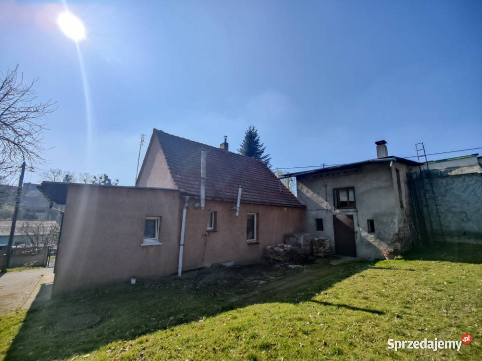 Urokliwy dom jednorodzinny z ogrodemTrzebnica Trzebnica