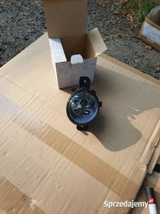 Halogen lewy Renault CLIO II 8200002469 89201772 osobowe
