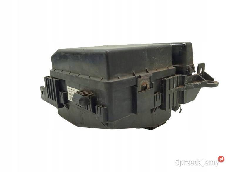 SKRZYNKA BEZPIECZNIKÓW 506290789 Mitsubishi