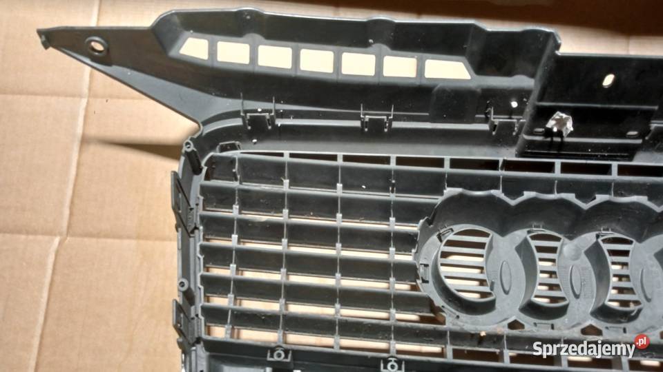 AUDI A3 8P DUŻY GRIL ATRAPA GRILL CHROM Zbierkowo