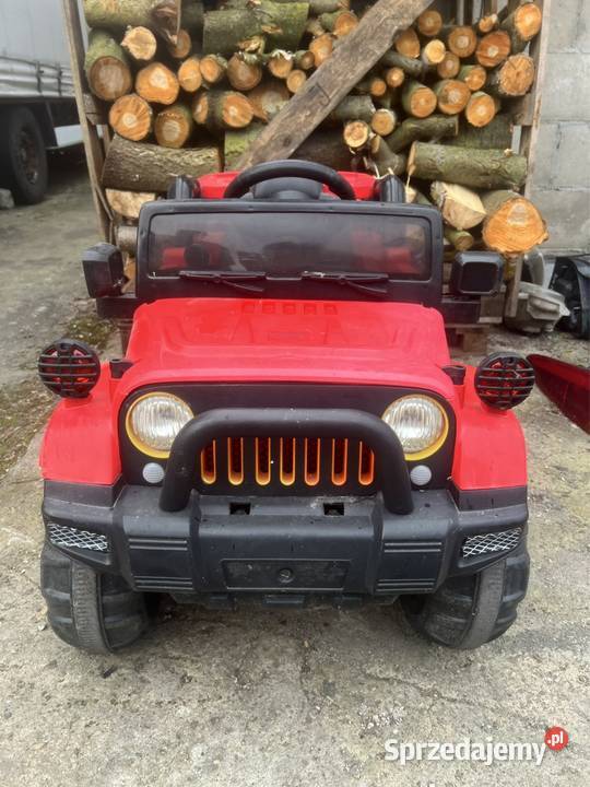 Auto terenowe jeep czerwony MB5003 Ostrów Wielkopolski
