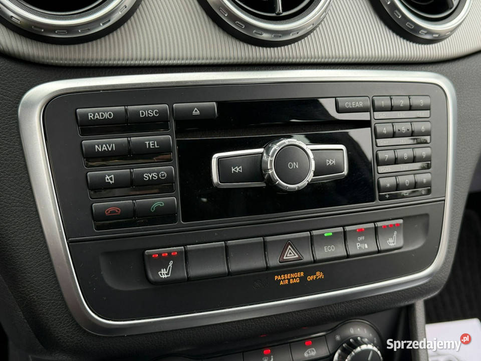 Mercedes GLA 200 16i 156 światła LED