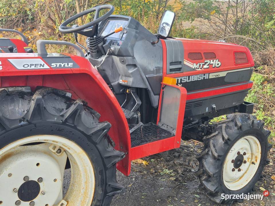 Traktorek MITSUBISHI MT246D 24 44 Wspomaganie Rewers mechaniczny Mitsubishi sprzedam