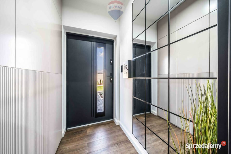 Całkowicie urządzony nowy dom Chomęcice sprzedam