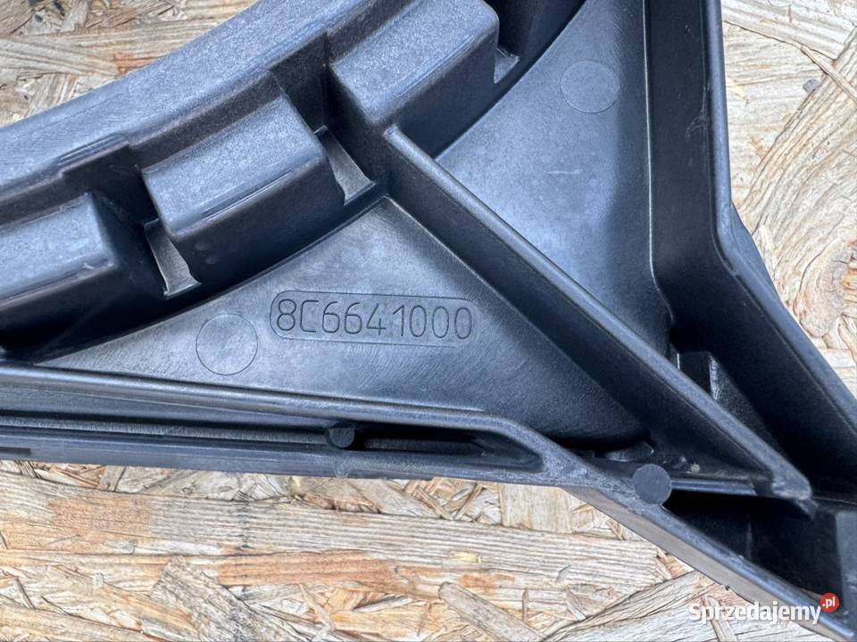 Obudowa osłona chłodnicy wentylatora jeep Rok produkcji 2014