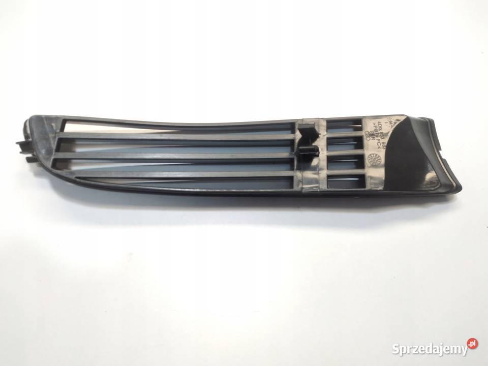 4D0853683 AUDI A8 S8 D2 9402 KRATKA ZDERZAKA Przemęt sprzedam