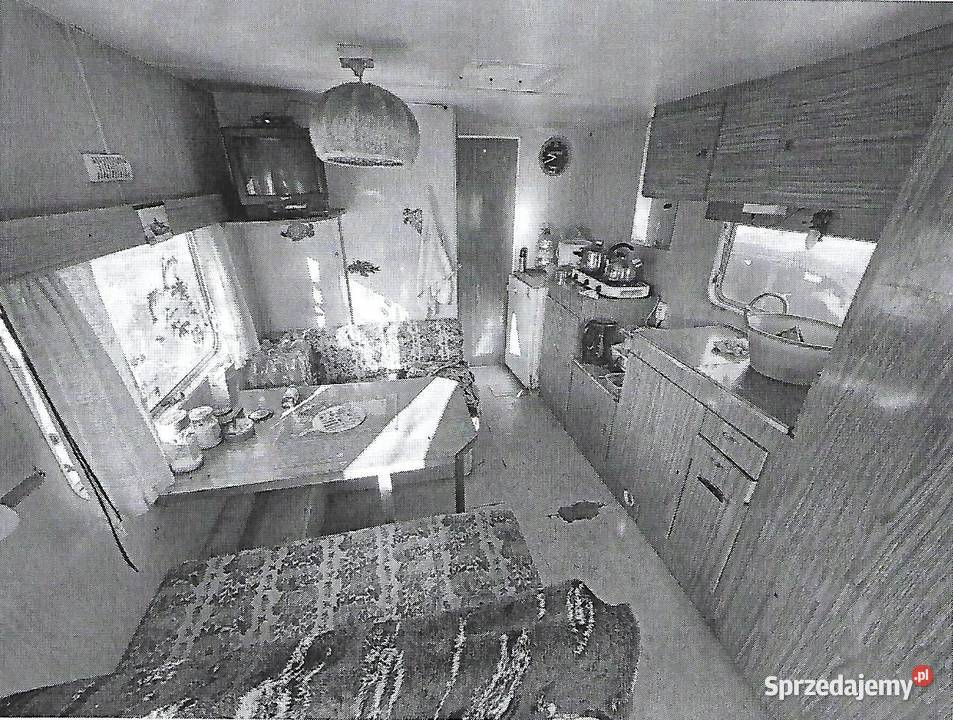 Przyczepa kempingowa duża do remontu zachodniopomorskie Jarzębowo sprzedam