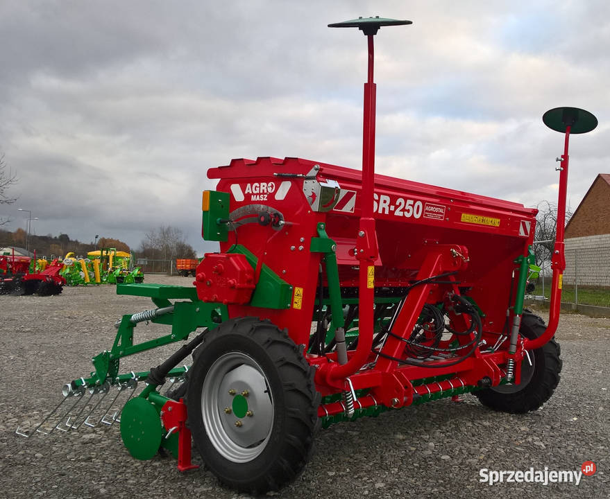 Siewnik zbożowy 25m AGROMASZ BOMETredlice Sadzenie/siewniki Tarnogród