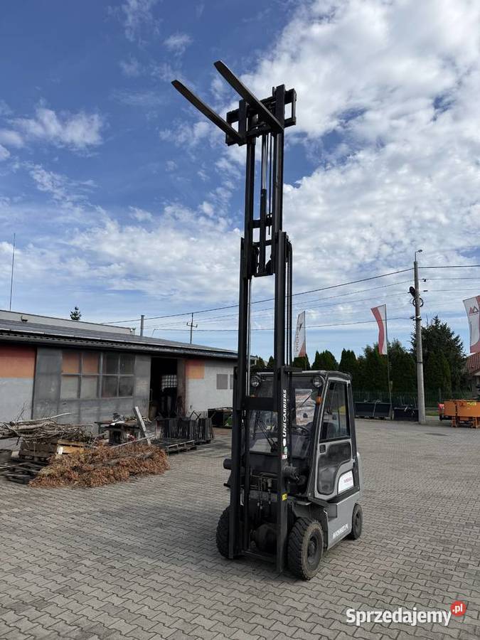 Wózek widłowy Nissan 15 tony udźwig 1500 maszt Kutno sprzedam