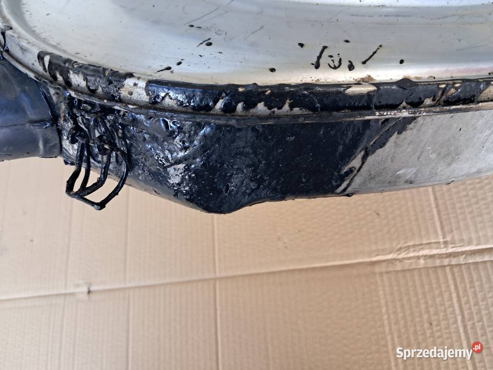 OBUDOWA FILTRA POWIETRZA MERCEDES W126 560 Pozostałe Cieszyn