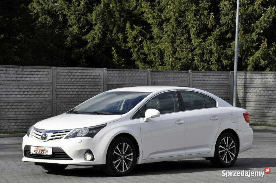 Toyota Avensis 20VVTi 152 VAT marża Węgrów sprzedam