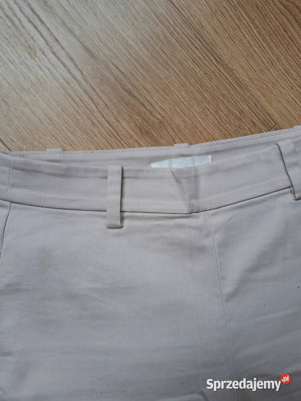 Klasyczne rurki HM w odcieniu pudrowego różu Odzież damska Trąbki Wielkie sprzedam