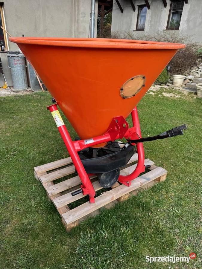 rozsiewacz 400l dexwal