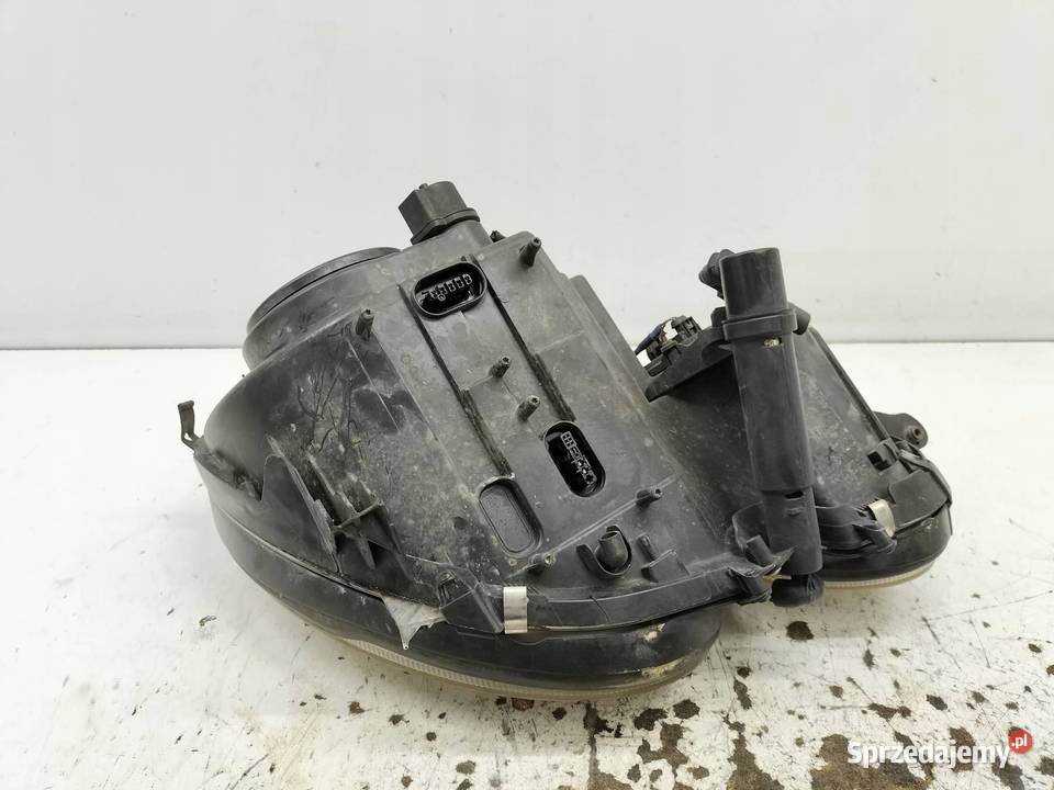 LAMPA PRZÓD LEWA EU XENON USZKODZONA