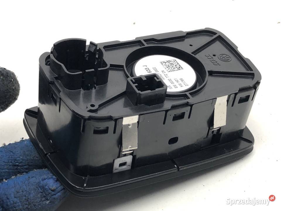 WŁĄCZNIK ŚWIATEŁ VW PASSAT B8 3G0941633J osobowe