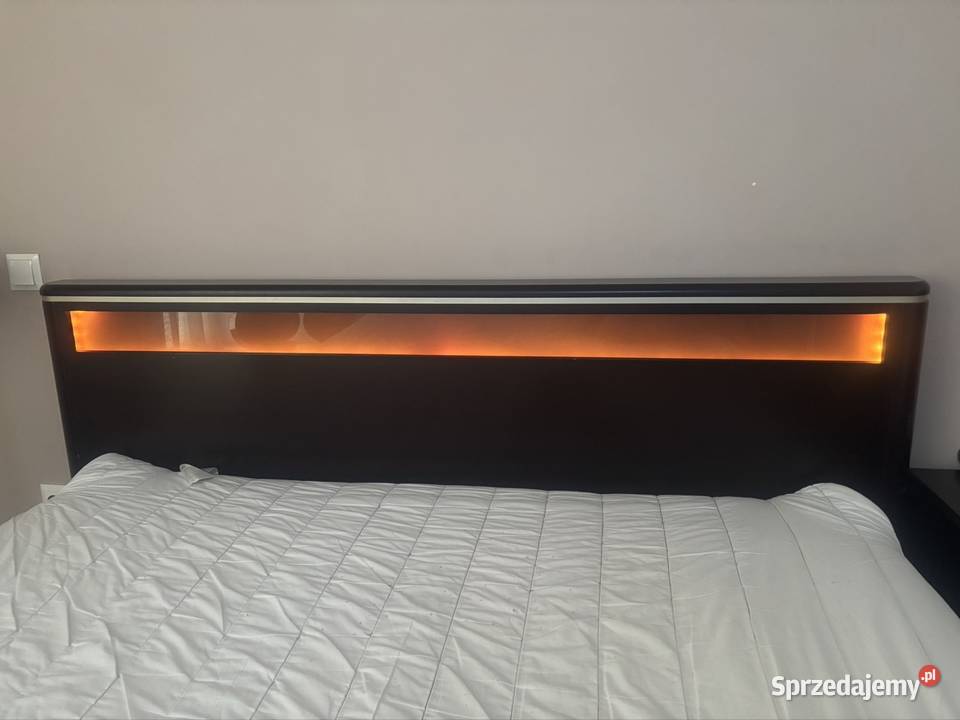 Sprzedam łóżko led z materacem 160x200 Biała Podlaska