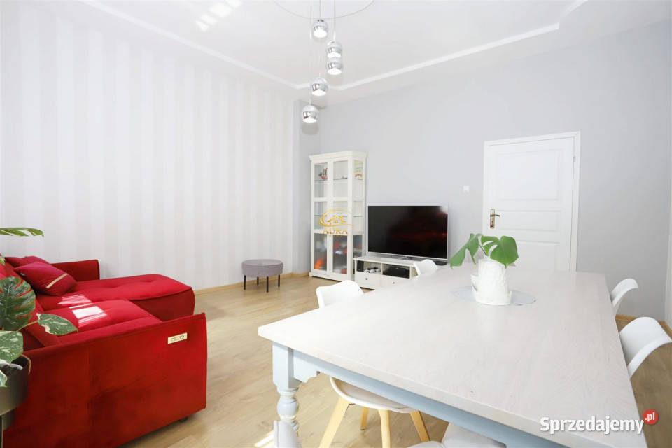 sprzedaży mieszkania Wałbrzych 868m2 3 pokoje 86.8m2 dolnośląskie