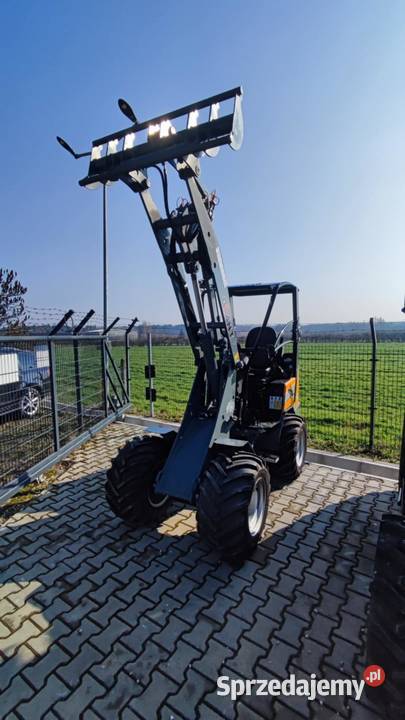 Ładowarka Przegubowa GIANT 2300HD Sochaczew