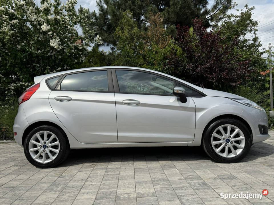 Ford Fiesta nowa Niski oryginalny przebieg Mk7 światła przeciwmgielne Motoryzacja