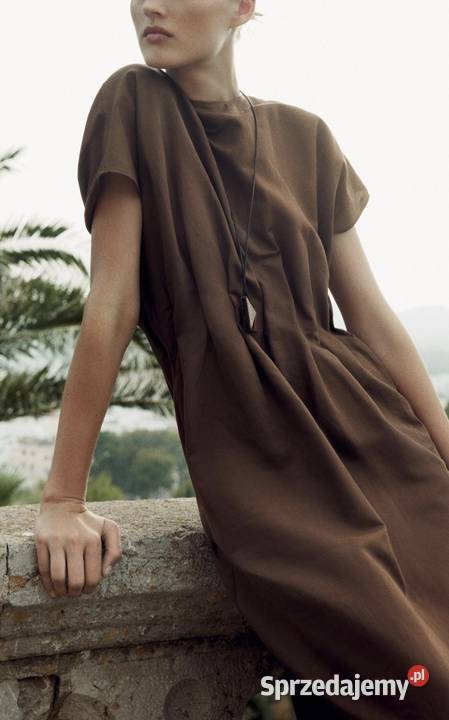 Sukienka midi z zakładkami i kieszeniami brązowa Warszawa