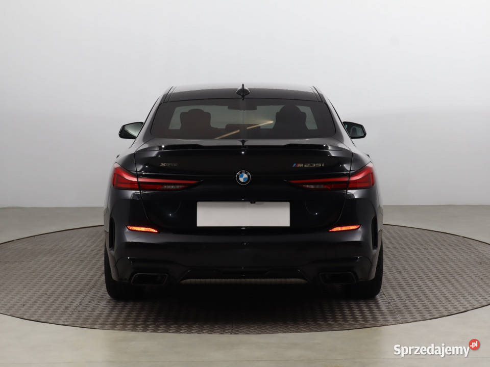 BMW 2 Gran Coupe M235i Gran Coup światła do jazdy dziennej