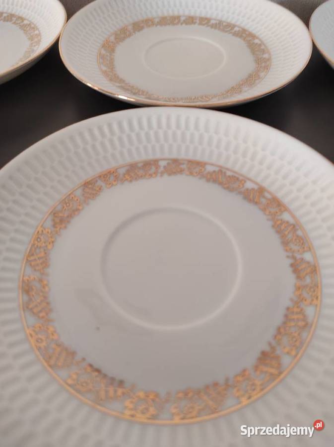 Talerzyki spodki porcelana Chodzież fason Karol Warpechy Stare sprzedam