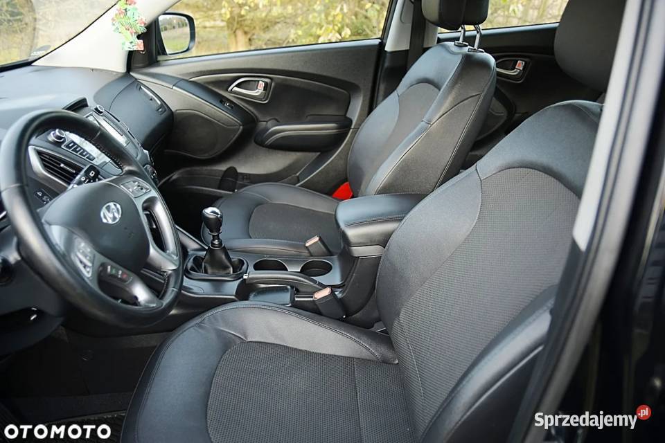 HYUNDAI ix35 LIFT 20 Benzyna 166 Z Niemiec NAVI ABS świętokrzyskie Niwy