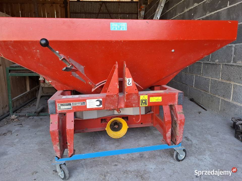 Rozsiewacz kuhn mds 901 Borowa