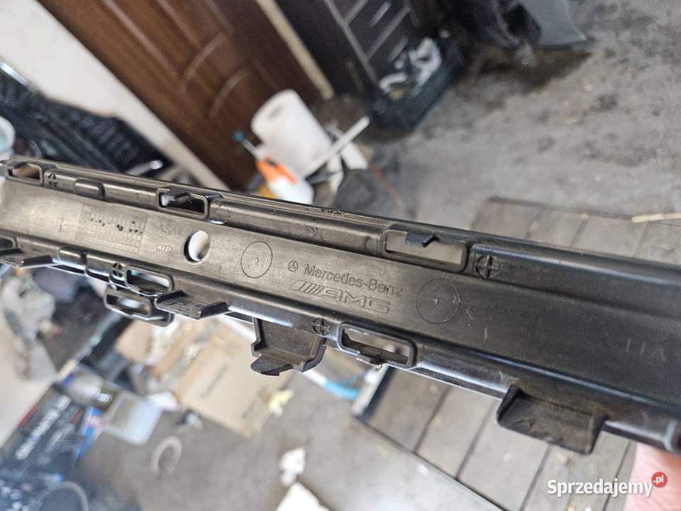MERCEDES W177 AMG A45 LISTWA ŚRODKOWA ZDERZAKA osobowe