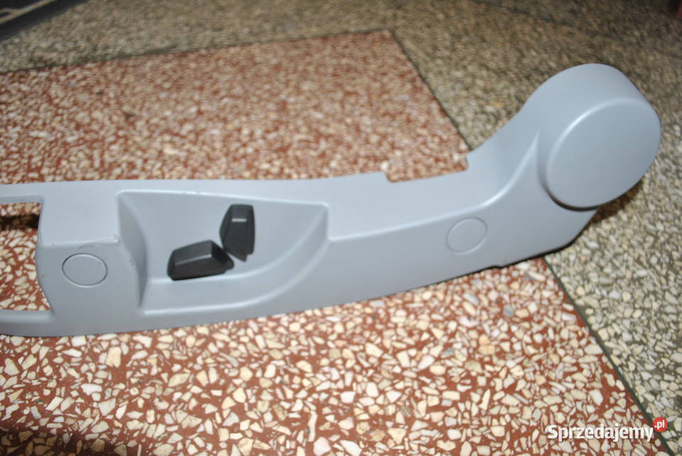 Panel boczny ze sterowaniem fotela kierowcy BMW Poręba