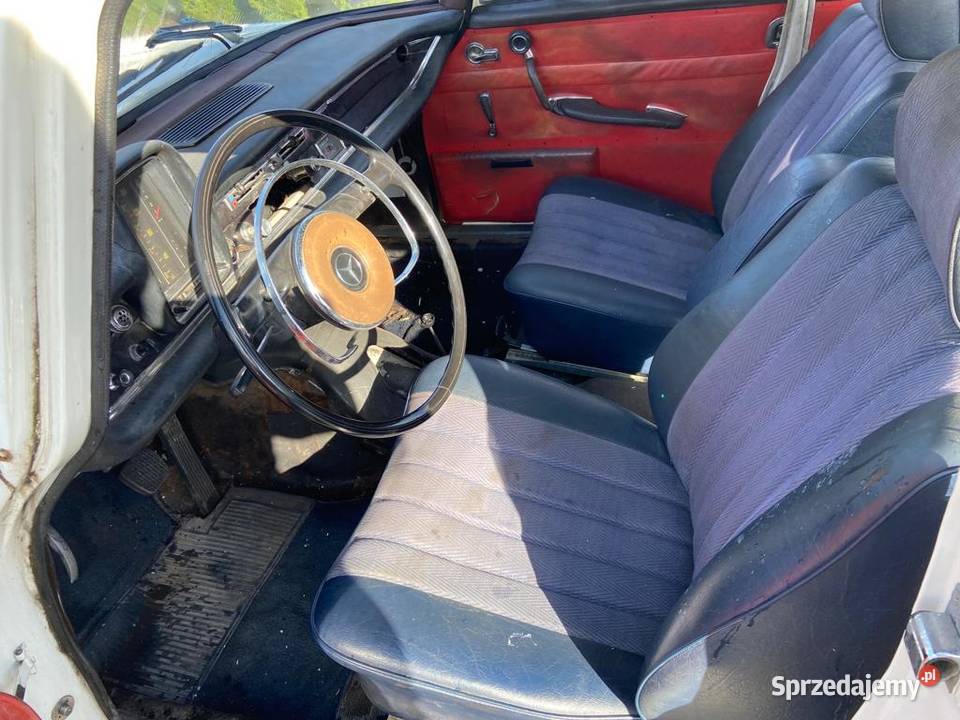 Mercedes Benz W110 Diesel 1967 biały