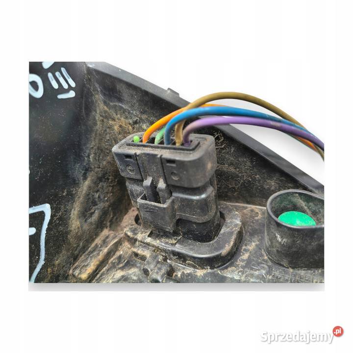 WKŁAD TYLNEJ LAMPY LEWY Renault Clio III LIFT osobowe Chełm
