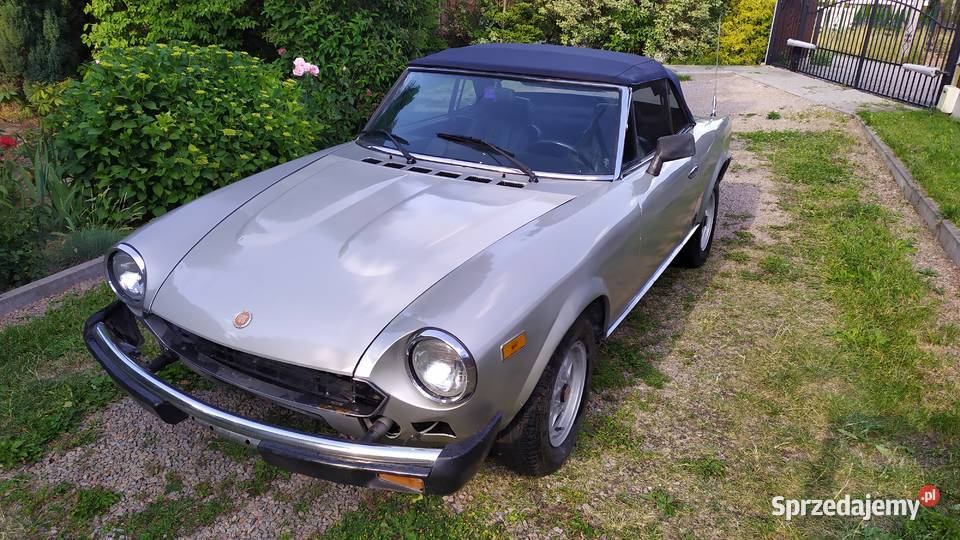 Sprzedam klasyka Fiat 124 Spider 1980 r seria CS Wieliczka