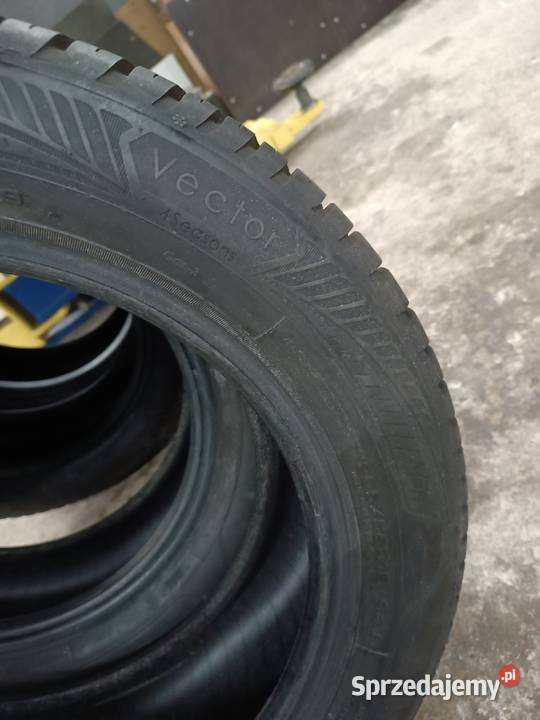 Koła wielosezonowe 20555R16 Goodyear Vector Samochodowe Kraków sprzedam