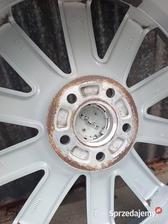 Oryginalne felgi aluminiowe Volvo OEM 31362276