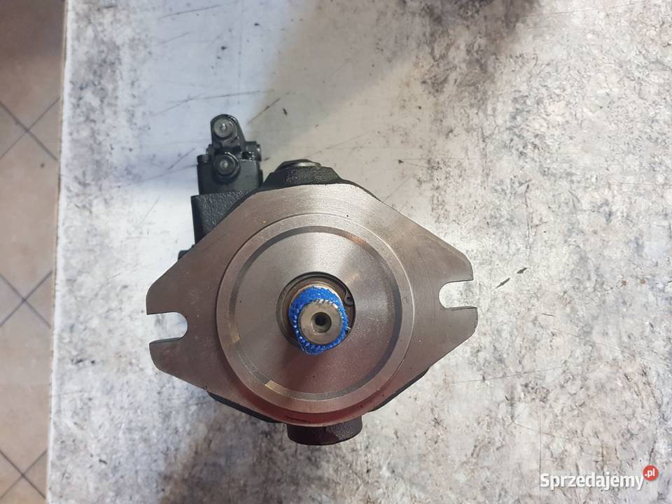Pompa tłokowa 3712289M5 Massey Ferguson 8160 Dąbrowa Białostocka sprzedam