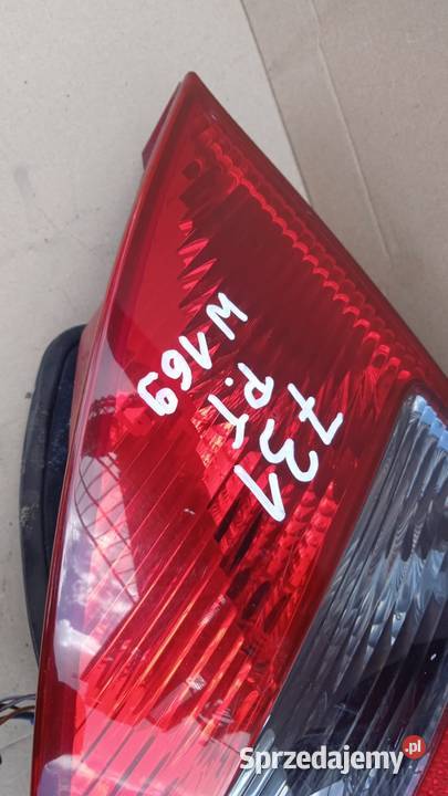 MERCEDES W169 HB LAMPA TYŁ PRAWA