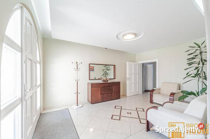 Sprzedam dom 73325m2 Opole Stepowa 733.25m2