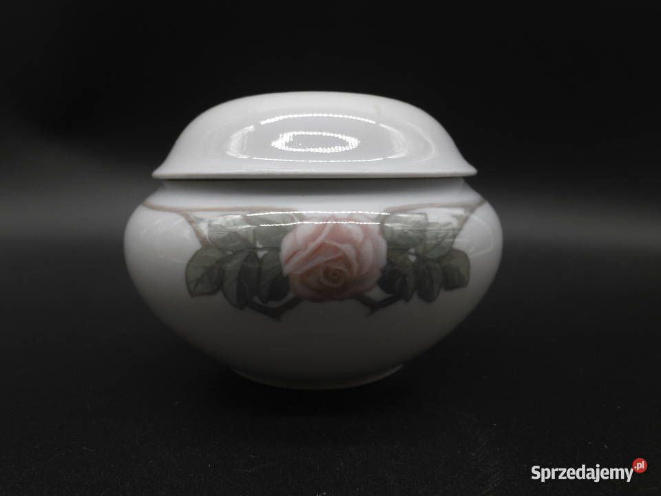 Puzdrobombonierka duńskiej Królewskiej Fabryki Porcelana i szkło