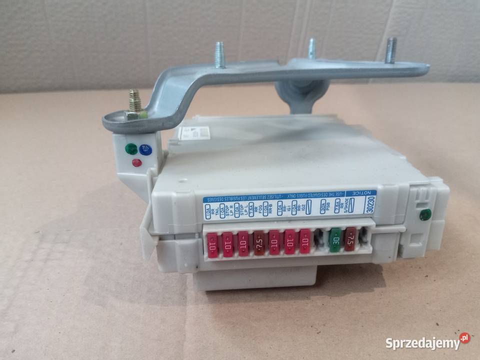 Skrzynka bezpieczników Lexus GS MK3 III 200508 Suwałki