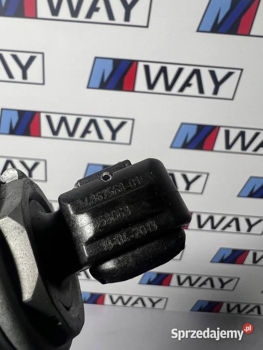 BMW F10 SIŁOWNIK ELEKTRYCZNY KLAPY PRAWY 4867568 sprzedam